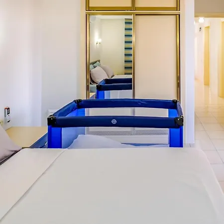 With Shared Pool And Jacuzzi In Seydikemer Villa