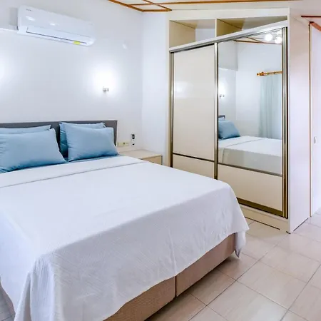 With Shared Pool And Jacuzzi In Seydikemer *