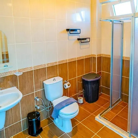 Villa With Shared Pool And Jacuzzi In Seydikemer *