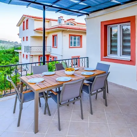 With Shared Pool And Jacuzzi In Seydikemer Villa Karadere (Aegean)